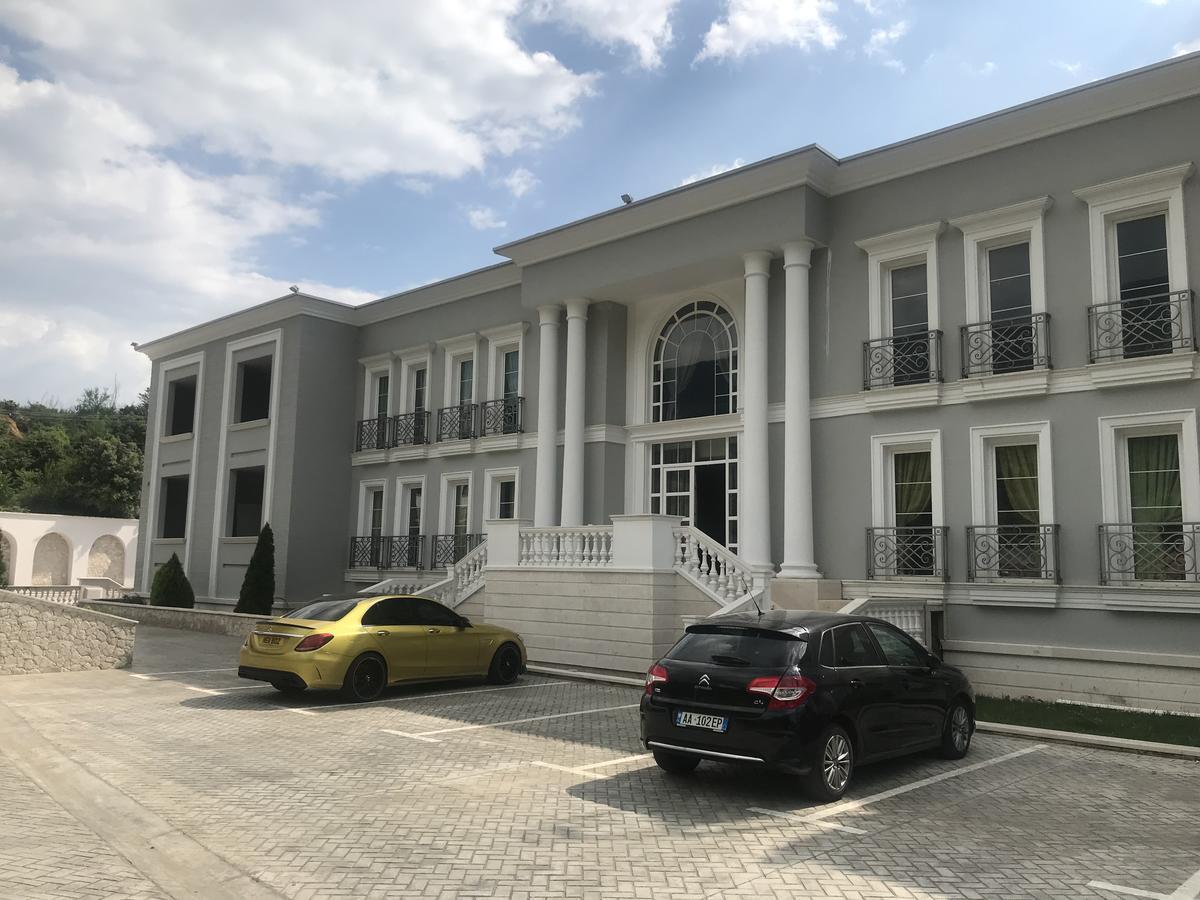 Jurgen Resort Tirana Bagian luar foto