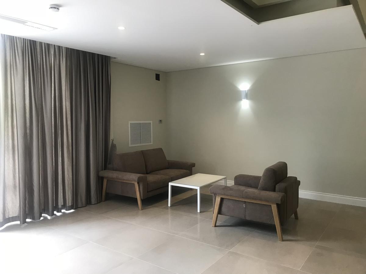 Jurgen Resort Tirana Bagian luar foto