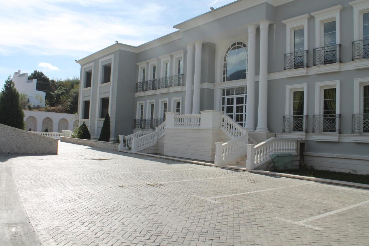 Jurgen Resort Tirana Bagian luar foto